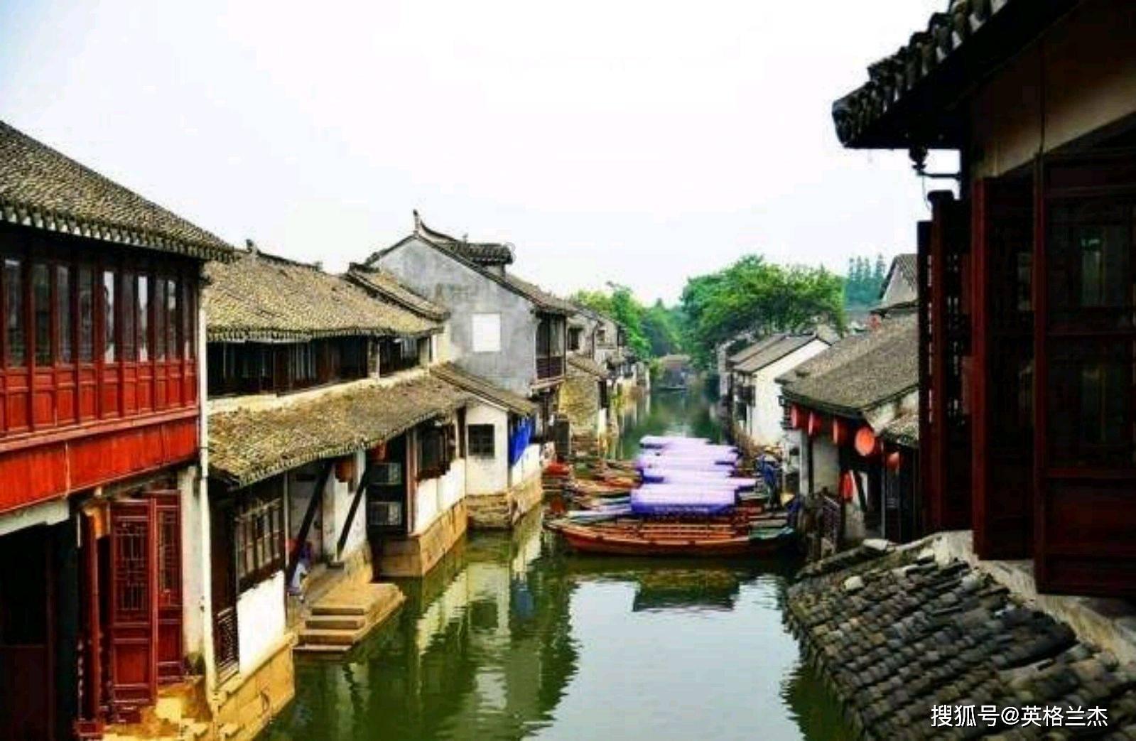 破碎的雕像